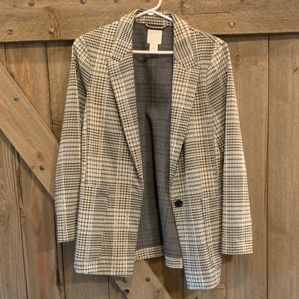 H&M Black and cream plaid Blazer size 6